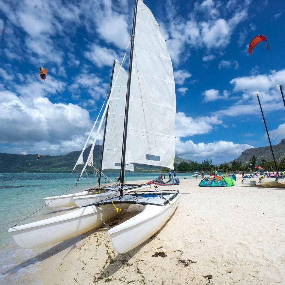 Beach activities in Aruba