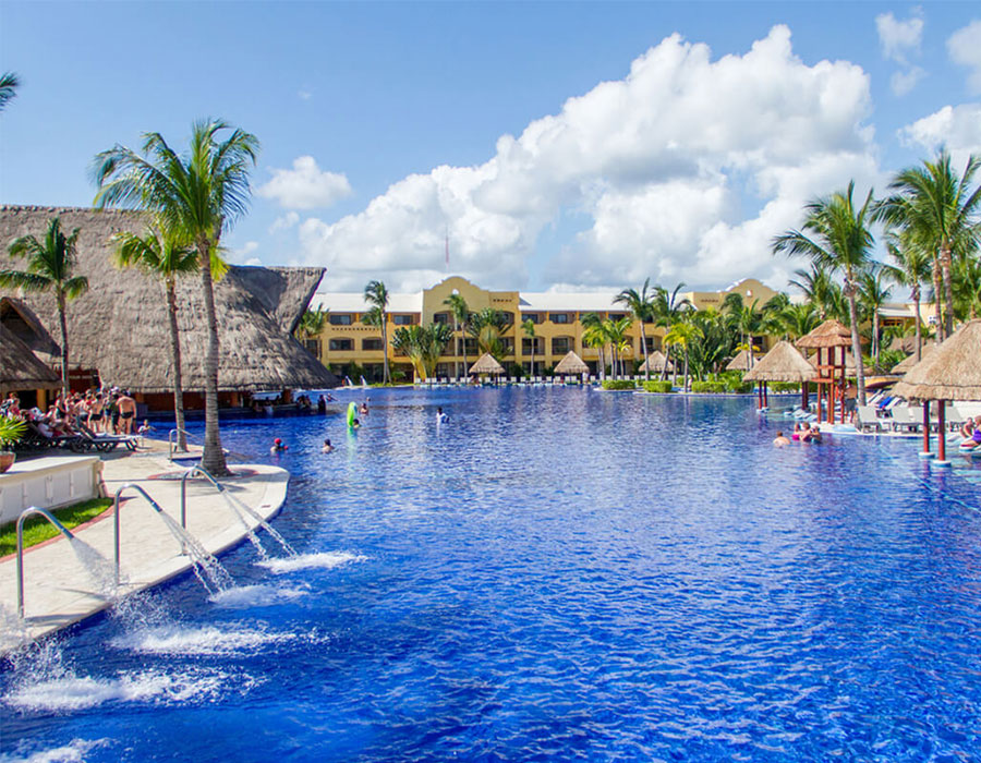 Barcelo Maya Caribe Resort in Riviera Maya