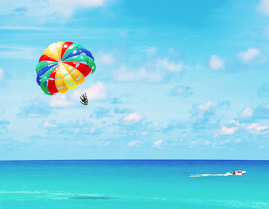 Parasailing in Cancun Mexico