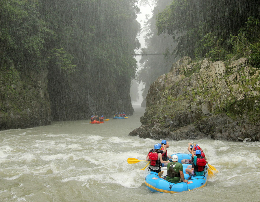 River rafting in Costa Rica