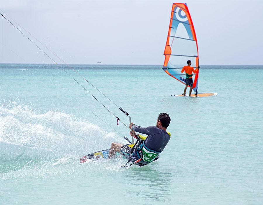 Kite surfing in Aruba