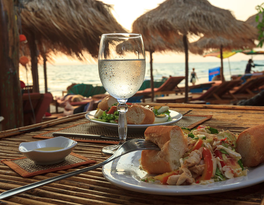 Food included at resorts in St. Thomas