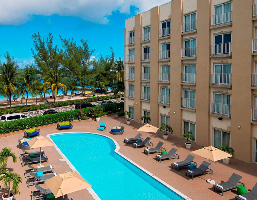 Stay at the Courtyard by Marriott Nassau in the Bahamas